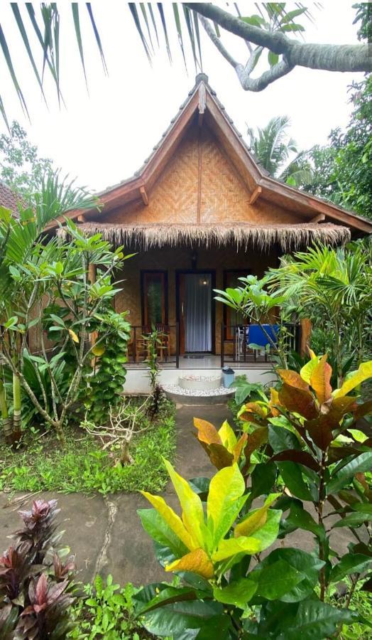 Kubu Artha Bungalow Nusa Penida Ped Екстер'єр фото