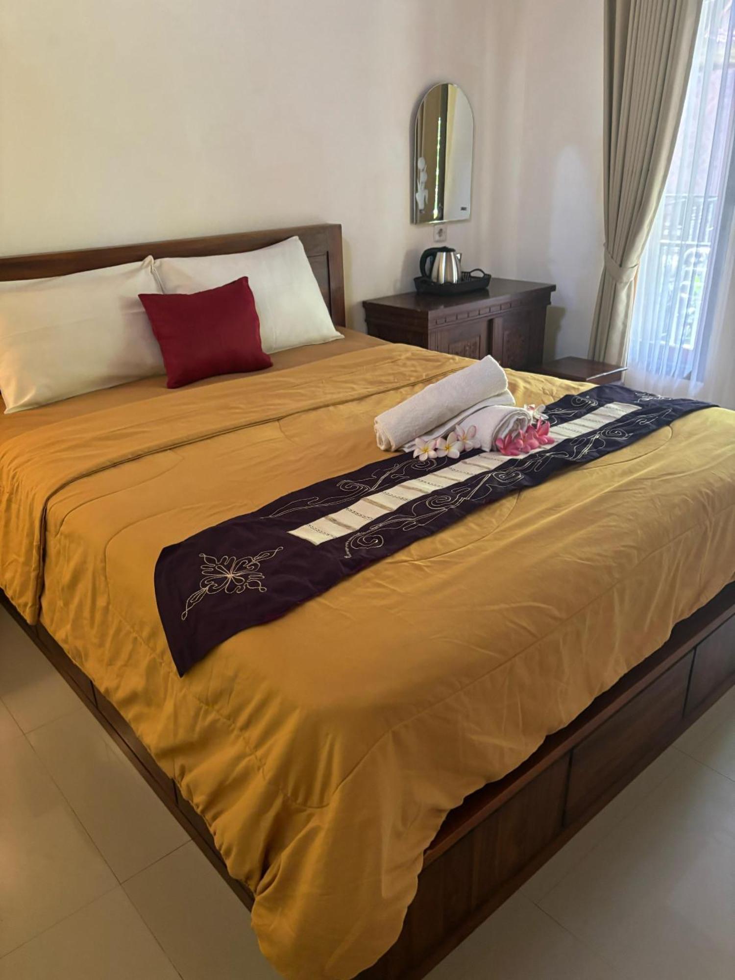Kubu Artha Bungalow Nusa Penida Ped Екстер'єр фото