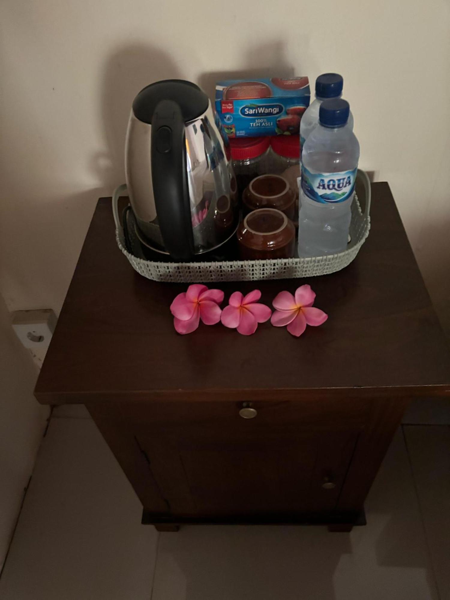 Kubu Artha Bungalow Nusa Penida Ped Екстер'єр фото