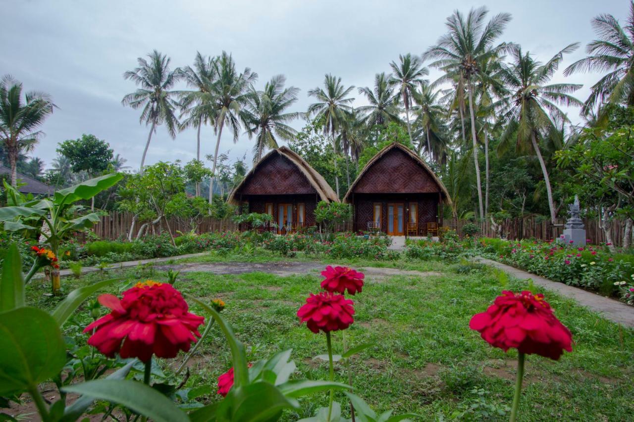 Kubu Artha Bungalow Nusa Penida Ped Екстер'єр фото