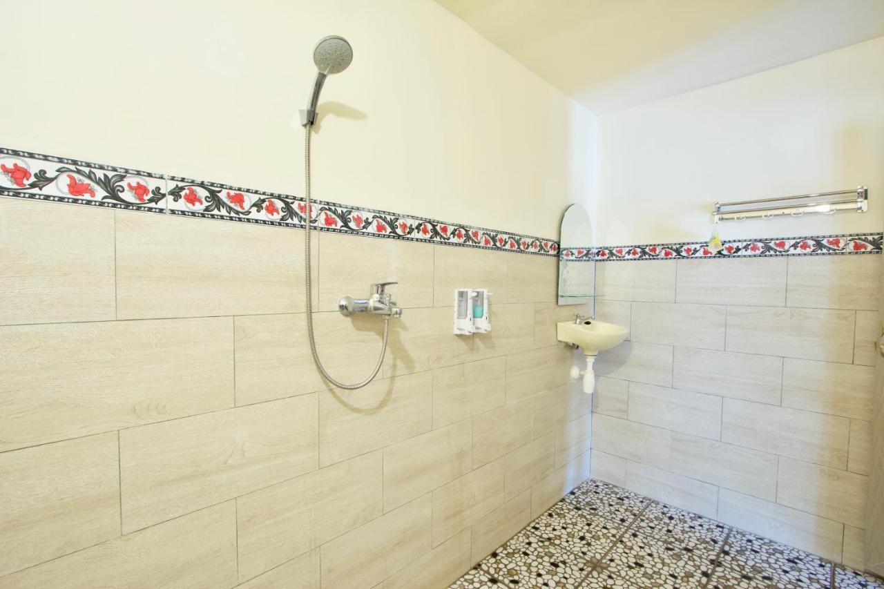 Kubu Artha Bungalow Nusa Penida Ped Екстер'єр фото