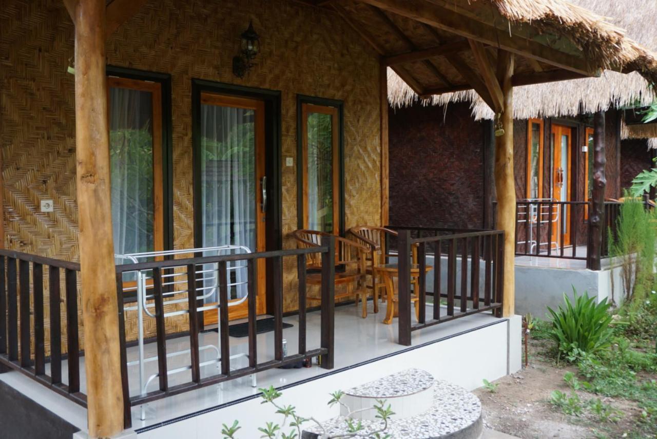 Kubu Artha Bungalow Nusa Penida Ped Екстер'єр фото
